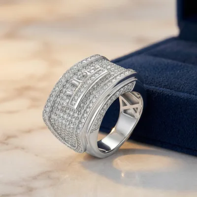 Bague couronne à zircons cubiques pour homme – image 3