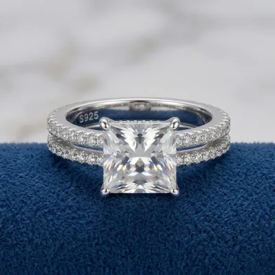 Bague moissanite taille princesse – image 3
