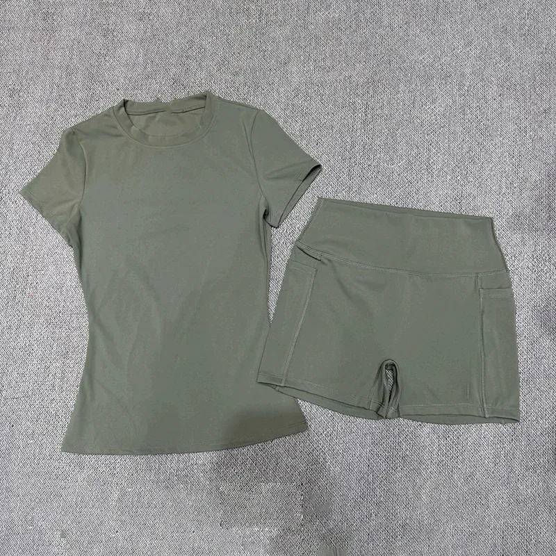 Ensemble de sport femme haut et short uni